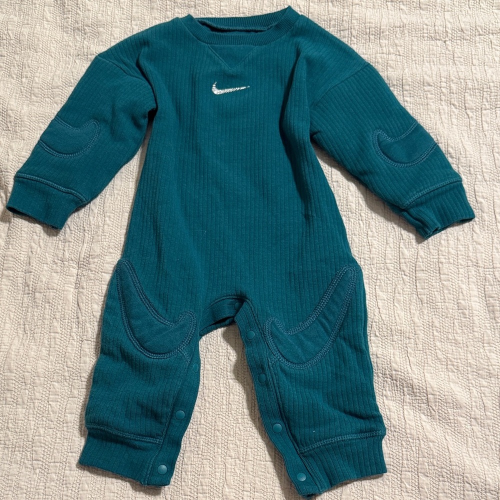 Nike Teal ReadySet